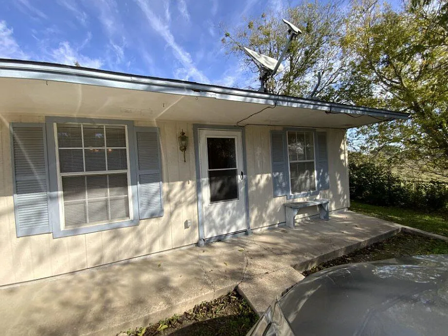 3930 Riggs Rd #8