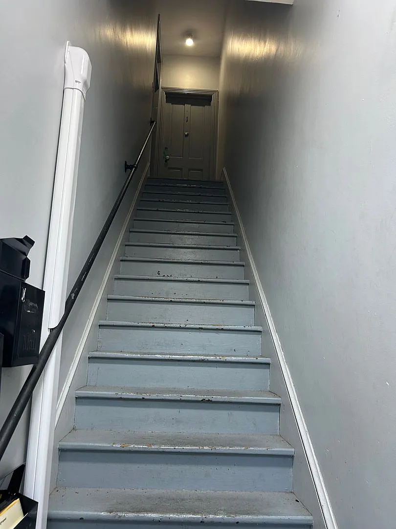 27 West Seminary Street — Photo 2