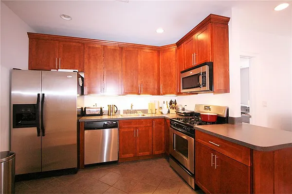 Rented by R New York | media 4