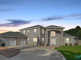 1521 Farrell Dr, Carlsbad, NM 88220