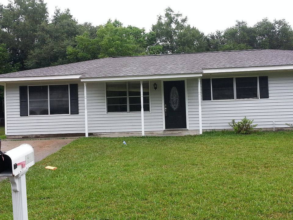 1st image of 440 Woody Cir