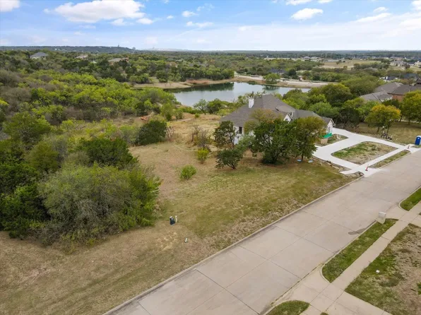 2732 Wood Lake Dr, Cedar Hill, TX 75104