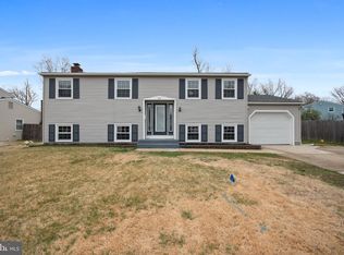 27 Lincoln Dr, Laurel Springs, NJ 08021