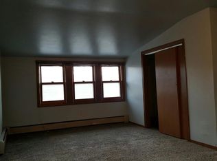 720 12th St N, Fargo, ND 58102