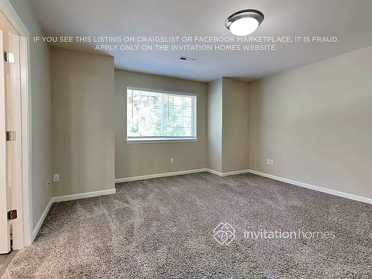 7629 Columbia Way NE — Photo 9
