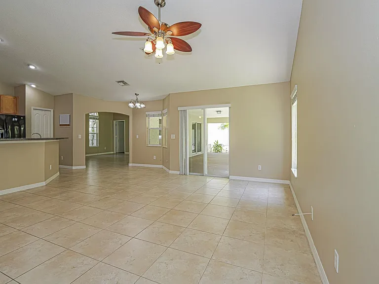 113 Stony Point Dr — Photo 14