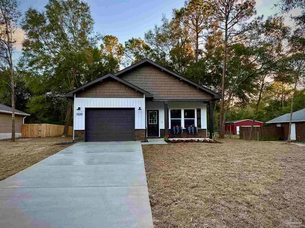 5649 Eagle Dr, Milton, FL 32570