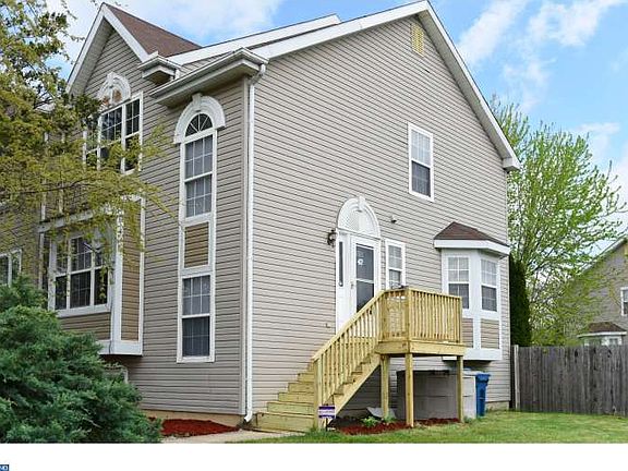 2nd image of 42 Auckland Dr