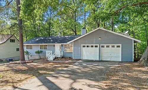 213 Dogwood Glen Dr Photo 1