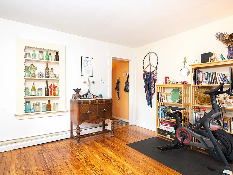 440 Pine St — Photo 16