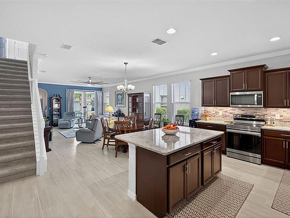 4th image of 16933 OAKBORO STREET