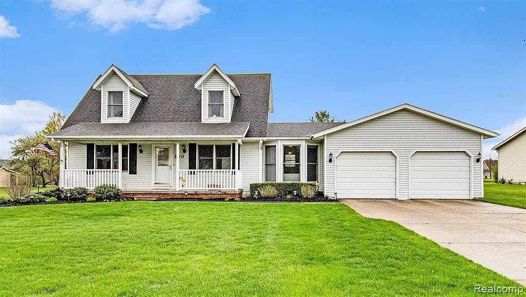530 McIntosh Almont Vlg, Almont, MI 48003 Zillow