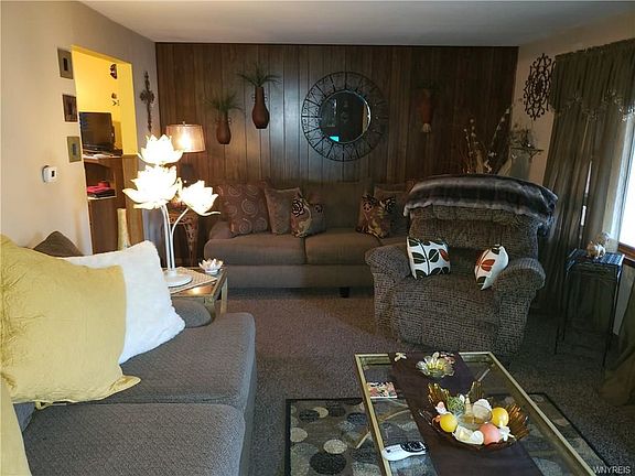 2nd image of 206 Geary St