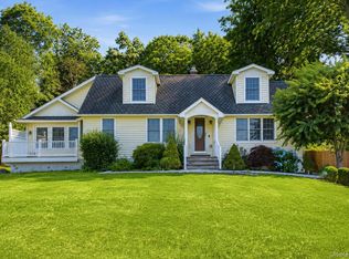 12 Leeside Road, Carmel, NY 10512