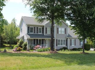 5100 Deep Forest Dr, Greensboro, NC 27406