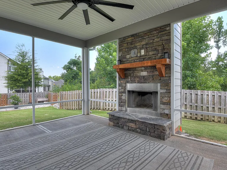 4050 Stowe Dr — Photo 40