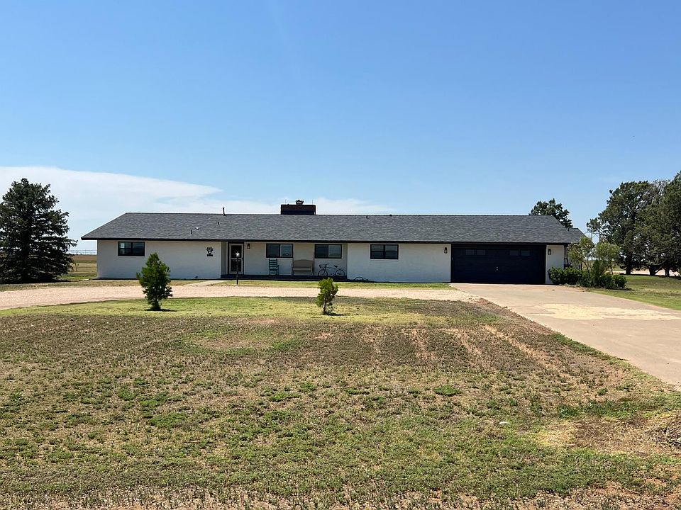 696 County Road 629, Earth, TX 79031 | Zillow