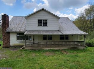 31 Runaway Ln, Millville, PA 17846