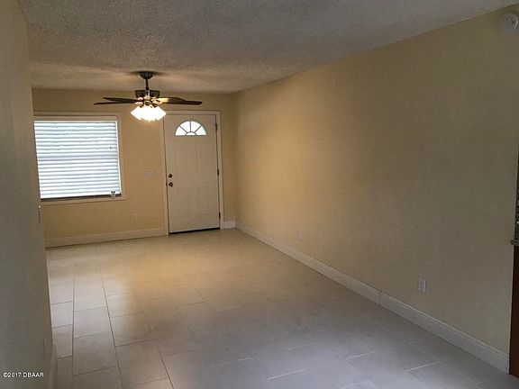 2nd image of 929 Sherwood Dr