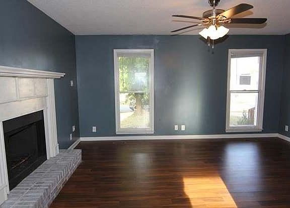 4th image of 234 Windmeade Cir