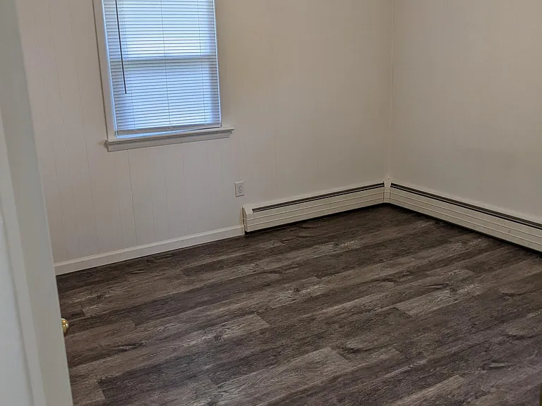 1117 Saint Anthony St — Photo 15