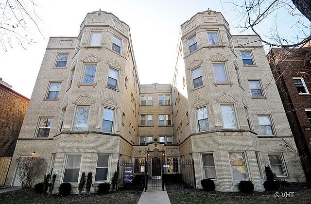 1st image of 7432 N Oakley Ave APT 3A