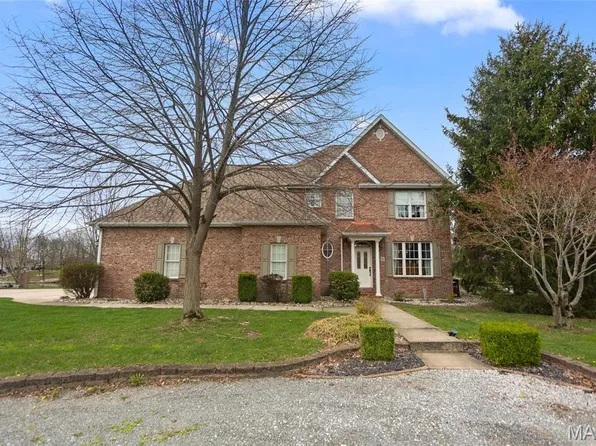 6 N Shore Dr, Worden, IL 62097