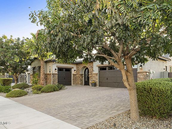 5th image of 7606 S PENROSE Drive