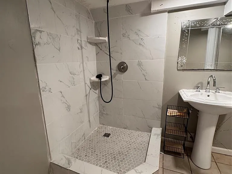 28025 Joan St — Photo 19