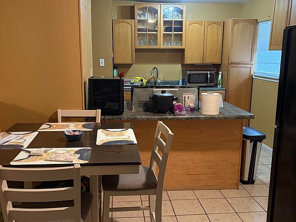 4th image of 6801 Oak Park Dr
