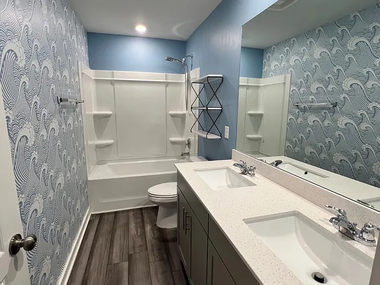 527 Torrey Pines Ln — Photo 15