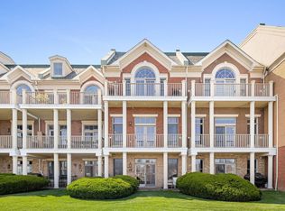 16 Regency Pl #16, Weehawken, NJ 07086