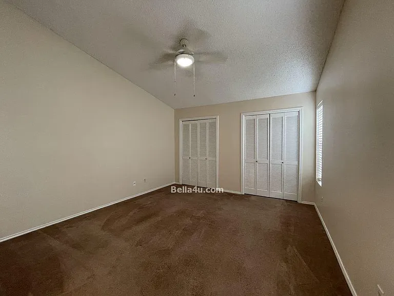 512 Eberhart Ln #605 — Photo 10