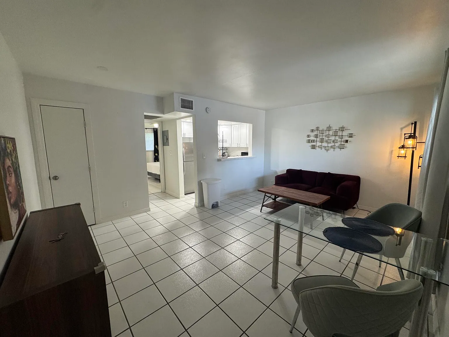 1 bed, 1.0 bath, 750 sqft, $1,800 — Photo 2
