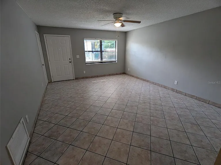 910 S Center St #910 — Photo 6