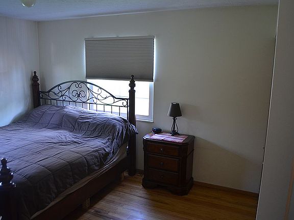 4th image of 2454 Kermit Ave