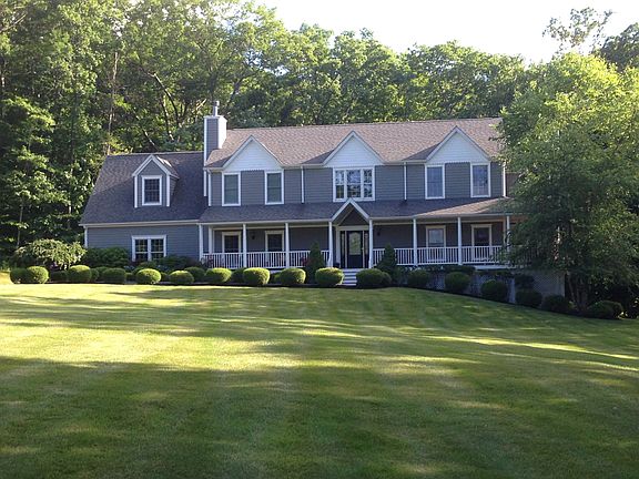 3rd image of 635 Anna Ct