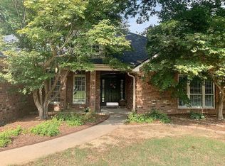 1975 Little River Dr, Conway, AR 72034