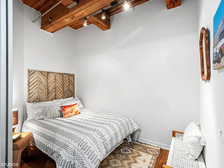 225 W Huron St #207 — Photo 13