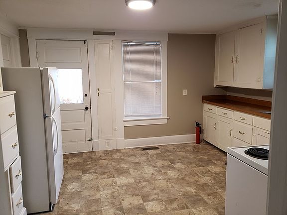 5th image of 4439 Belleview Ave