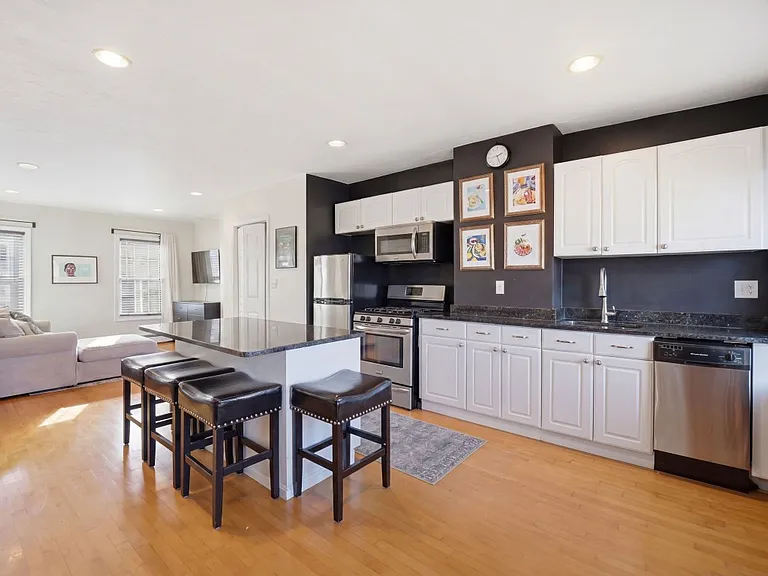 26 Ward St #3 — Photo 2