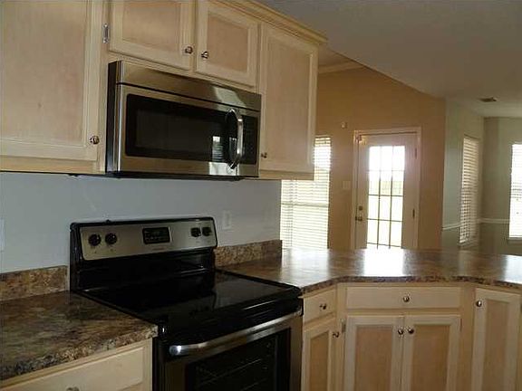4th image of 10759 Southern Oaks Ct