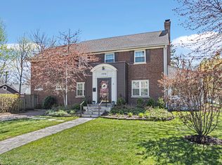 2916 Grant St, Evanston, IL 60201