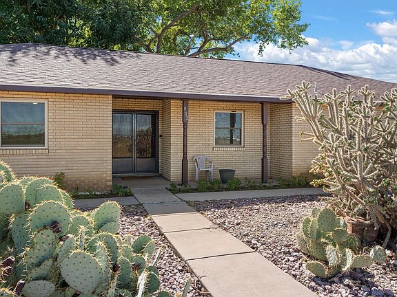 5th image of 912 Paisano Dr