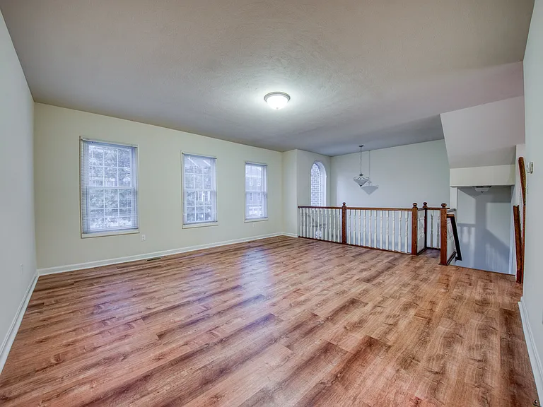 423 Marshall Heights Dr — Photo 12