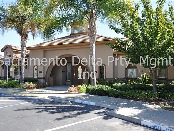 3rd image of 5350 Dunlay Dr Unit 2114