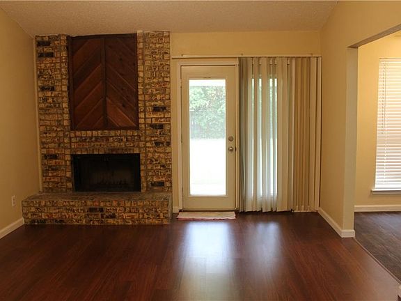 3rd image of 5311 Virburnum Ct