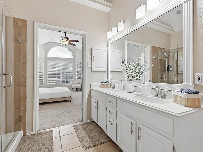 2707 Rochelle Dr — Photo 25