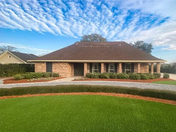 102 Liberty St, Belle Chasse, LA 70037