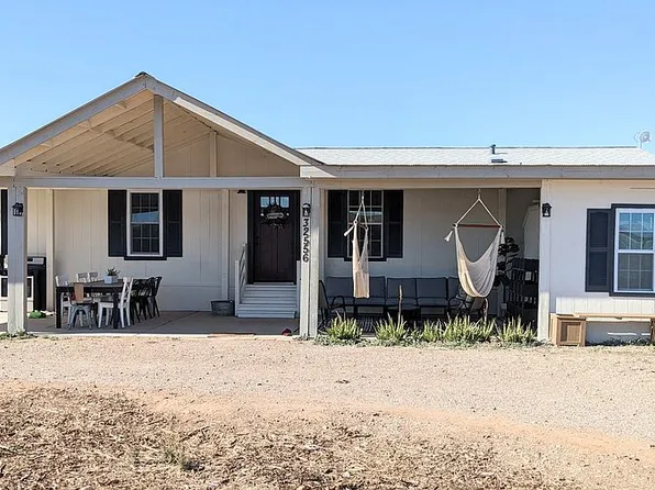 32556 N Keffer Rd, San Tan Valley, AZ 85143